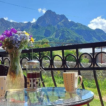Cozy Hotel Kazbegi Extérieur photo